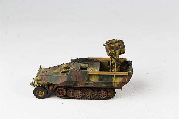 QD256 1/35 Ölçek, Sdkfz 251/20 Ölçek, UHU, AFV Club, Sergilemeye Hazır Plastik Tank Maketi