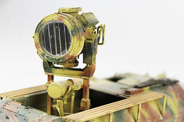 QD256 1/35 Ölçek, Sdkfz 251/20 Ölçek, UHU, AFV Club, Sergilemeye Hazır Plastik Tank Maketi