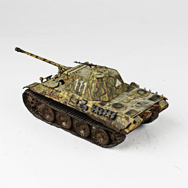 QD262 1/35 Ölçek, Zimmeritli Panther, Italeri, Sergilemeye Hazır Plastik Tank Maketi