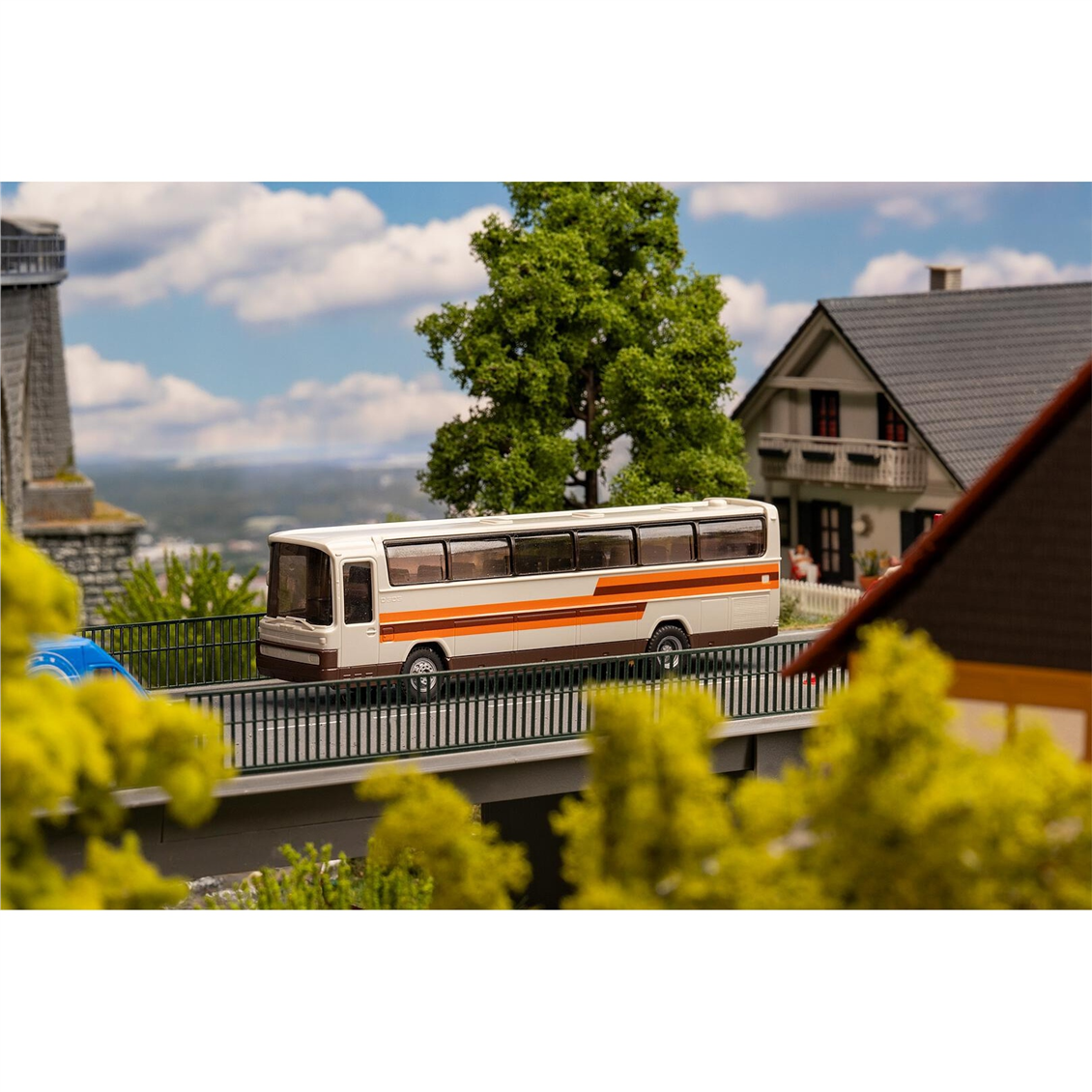 Faller 161441 1/87 Ölçek, Car System MB O 303 RHD Otobüs (Wiking)