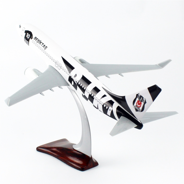 1/200 BEŞİKTAŞ SERGİLEMEYE HAZIR YOLCU UÇAĞI