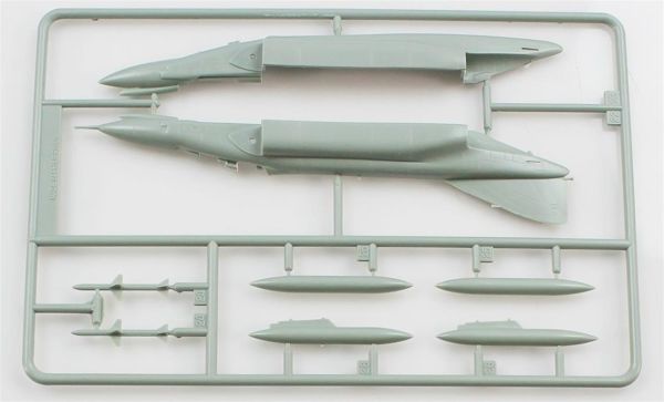 Hobbytime 051 1/144 Ölçek, F-4E Phantom II, Plastik Model kiti