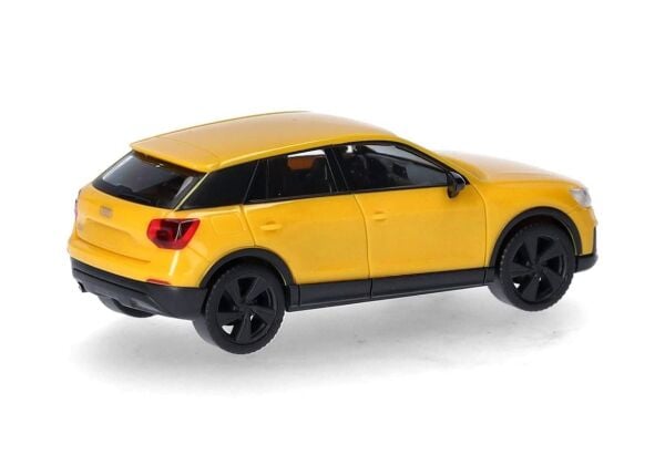 Herpa 028677-002 1/87 Ölçek, Audi Q2, Vegas Sarısı, Sergilemeye Hazır Model Araç