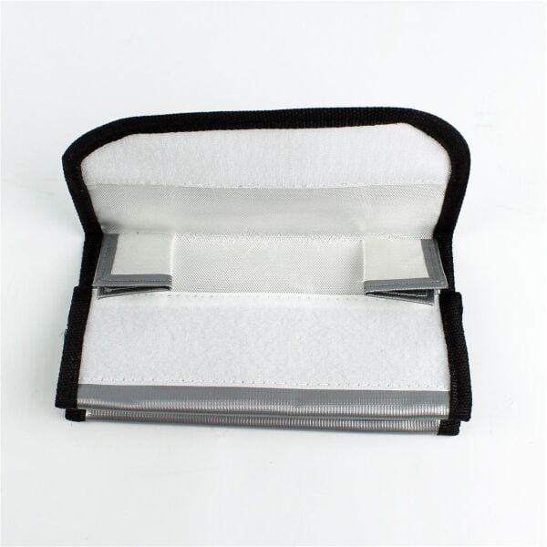 Himax 185 x 75 x 60 mm, 6 mm. Cidarlı, 68 gram, Li-Po Batarya Güvenlik Çantası