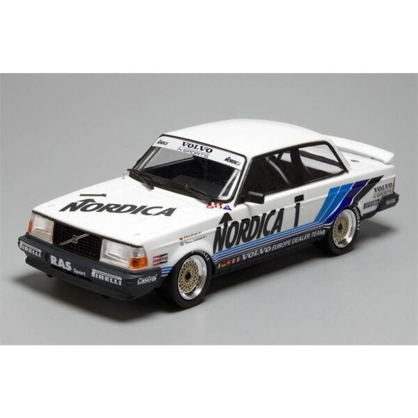 Nunu PN24013 1/24 Ölçek, Volvo 240 Turbo (1986 ETCC Hockenheim Winner), Otomobil Plastik Model Kiti
