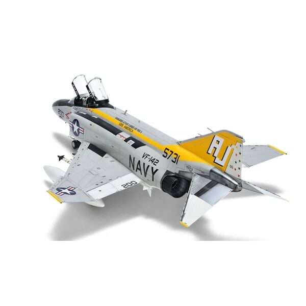 Zoukei Mura SWS48-09 1/48 Ölçek, F-4J Phantom II (Navy) Savaş Uçağı, Plastik Model kiti