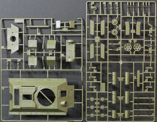 Academy 13505 1/35 Ölçek, Sovyet T-34/76 NO.183 Factory Product Tankı, Plastik Model kiti