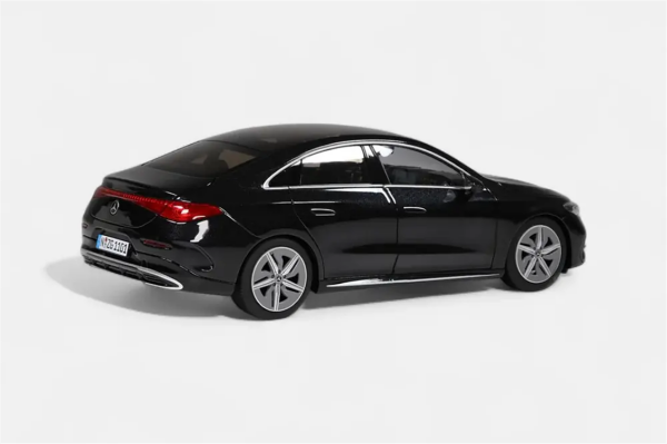NZG 1102/51 1/18 Ölçek, Mercedes-Benz C-Class W206 Araba, Kosmos Siyah, Sergilemeye Hazır Metal Model