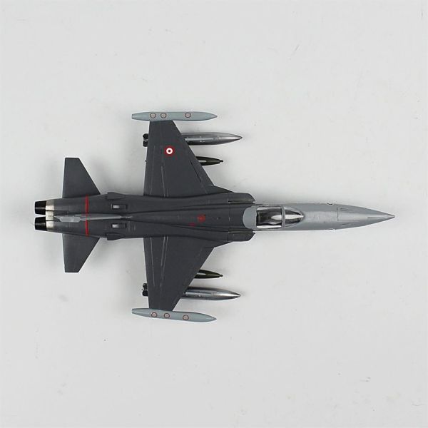 QD158 1/72 Ölçek, NF-5A Freedom Fighter EX KLU, F16 TuAF Şemalı Sergilemeye Hazır Plastik Uçak Maketi