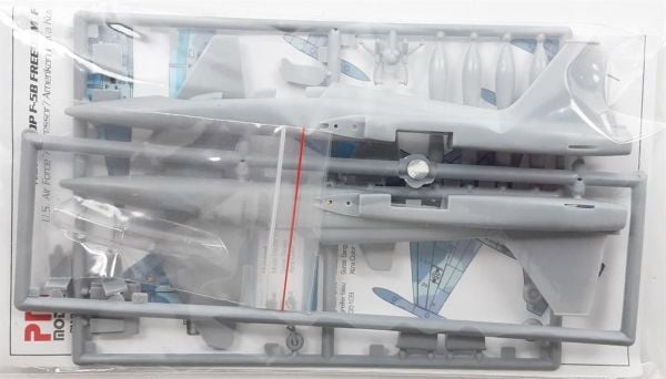 PM Model 204 1/72 Ölçek, F-5B Eğitim Uçağı, Plastik Model kiti