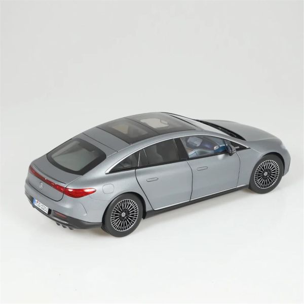 NZG PM10200052 1/18 Ölçek, Mercedes-Benz EQS, Selenit Gri, Sergilemeye Hazır Metal Araba Modeli