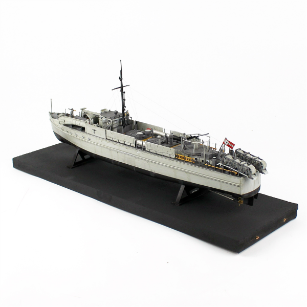 QD407 1/72 Ölçek, German S-Boat, 1939-45 Alman Torpido Botu, Camekanlı, Sergilemeye Hazır, Plastik Gemi Modeli