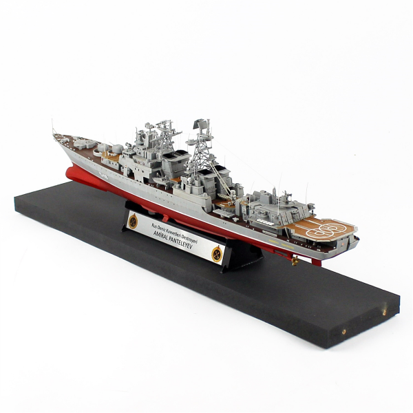 QD411 1/350 Ölçek, Admiral Panteleyev Rus Deniz Kuvvetleri Kruvazörü, Camekanlı, Sergilemeye Hazır, Plastik Gemi Modeli