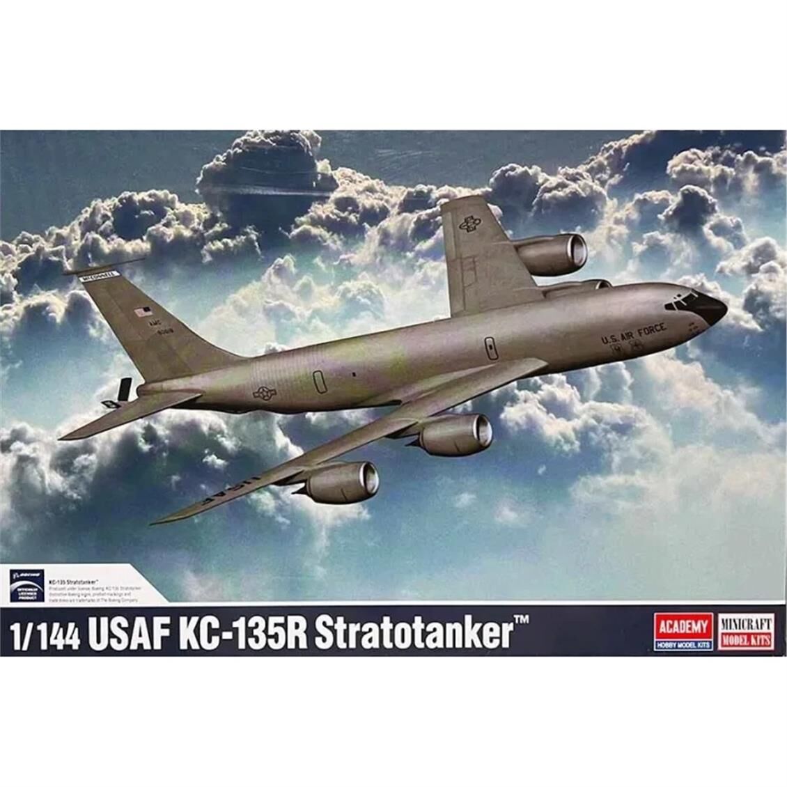 Academy 12638 1/144 USAF KC-135R Stratotanker, Yakıt İkmal Uçağı, Plastik Model Kiti