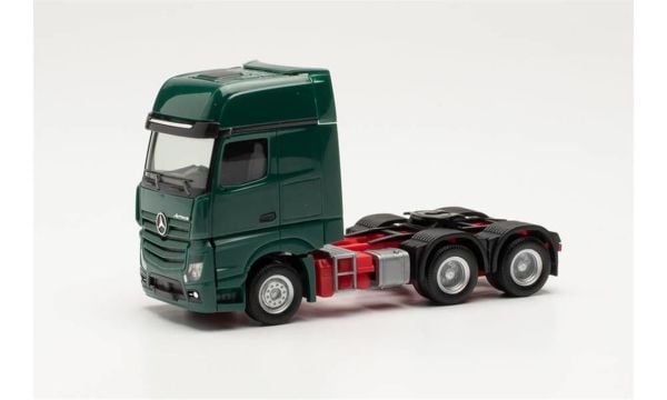 Herpa 305167-004 1/87 Ölçek, MB Actros 6x4 Çekici, Koyu Yeşil, Sergilemeye Hazır Model Araç