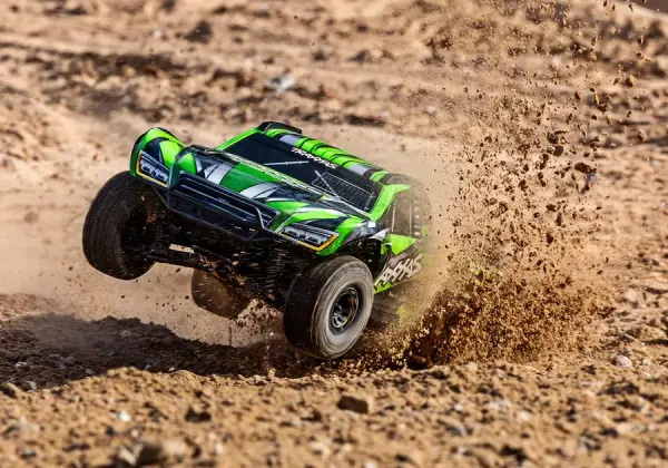 Traxxas Maxx Slash 1/8 4WD 6S Yeşil