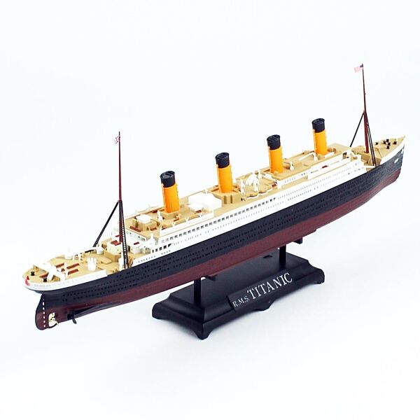 QD403 1/700 Ölçek, 38 cm.  Titanic, Sergilemeye Hazır, Plastik Gemi Modeli