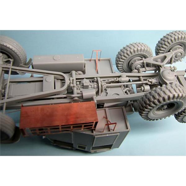 Thunder Model 1/35 British Scammell Pioner TRMU30/TRCU30 Tank Transporter 30 Ton ''Goose Neck''