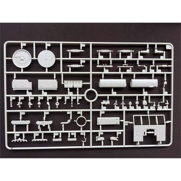 Thunder Model 1/35 British Scammell Pioner TRMU30/TRCU30 Tank Transporter 30 Ton ''Goose Neck''