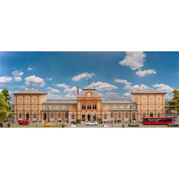 Faller 110132 1/87 Ölçek, Neustadt/Weinstr. Büyük Tren İstasyonu, Plastik Model Kiti