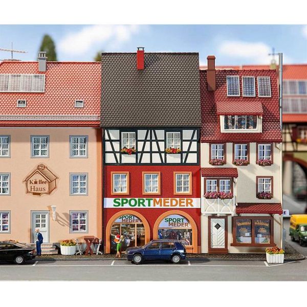 Faller 130498 1/87 Ölçek, Sport Meder Binası, Plastik Model Kiti