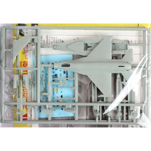 Academy 12610 1/144 Ölçek, F-16 Fighting Falcon Savaş Uçağı, Plastik Model kiti