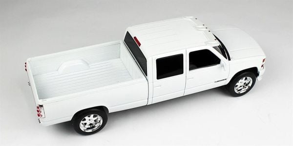 Greenlight 19072 1/18 Ölçek, 1997 Chevrolet Silverado 3500,Çift Kabin, Beyaz, Sergilemeye Hazır Metal Kamyonet Modeli